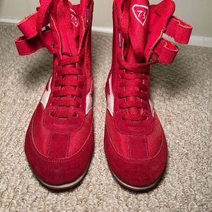 Red High-Top Training Sneakers – Size 7.5 (Worn Twice)